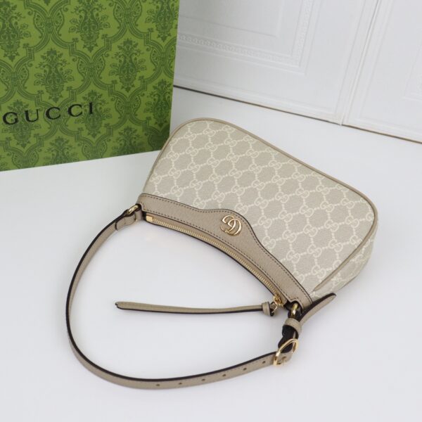 Jam5367 GUCCI  65$
