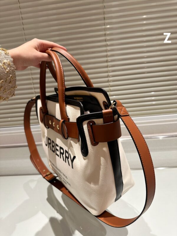 Jam4977 BURBERRY 435 59$