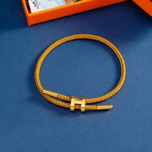 TL2683 HERMES 42.99$ WITH BOX - Image 2