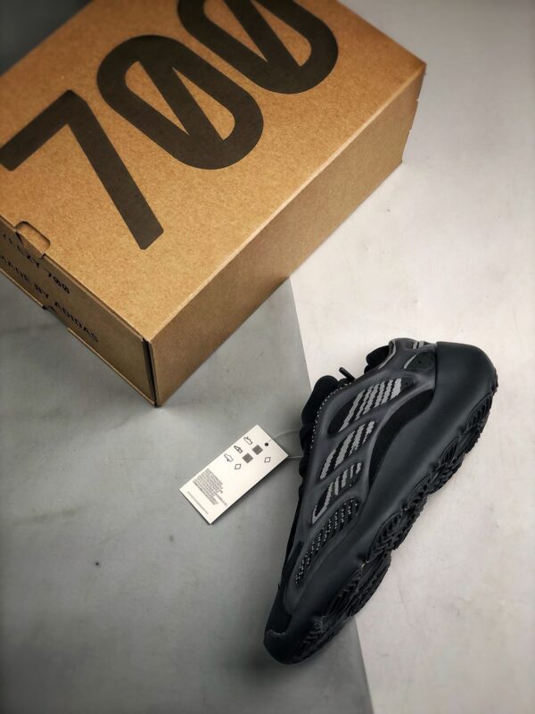 Jam5514 YEEZY 700V3 58$ - Image 10