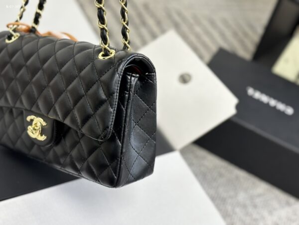 TL2677 CHANEL 65$ - Image 7