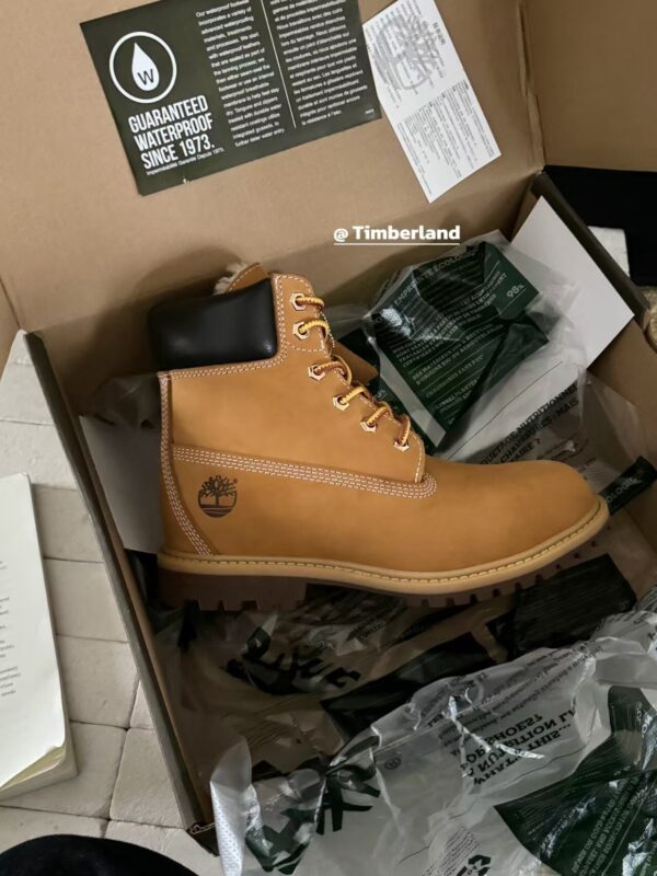 TL2676 TIMBERLAND 57.99$