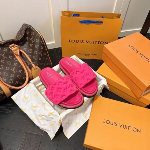 Z2031-46.99$-LV fashion slippers - Image 12