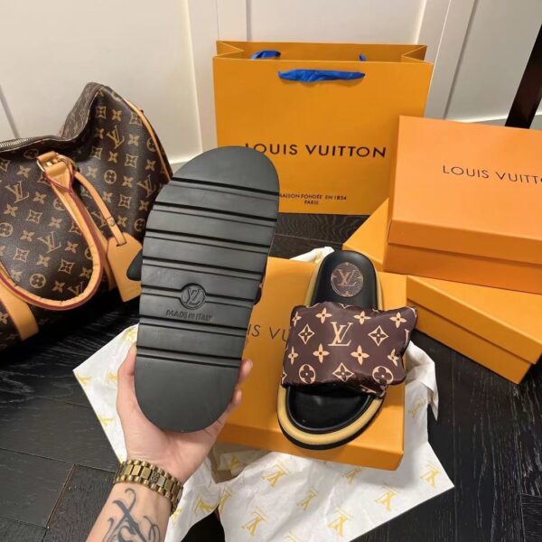 Z2031-46.99$-LV fashion slippers - Image 10