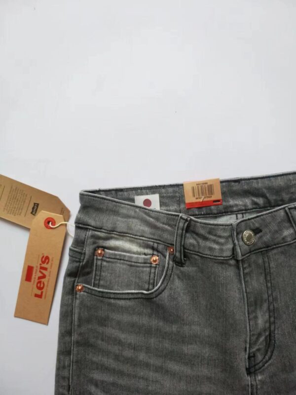 Jes4857 Levis 32$ - Image 4