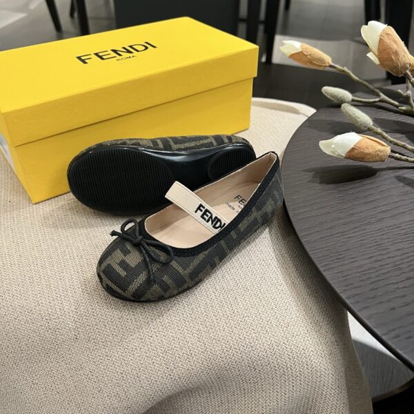 Jam5197 FENDI 59.9$ - Image 4