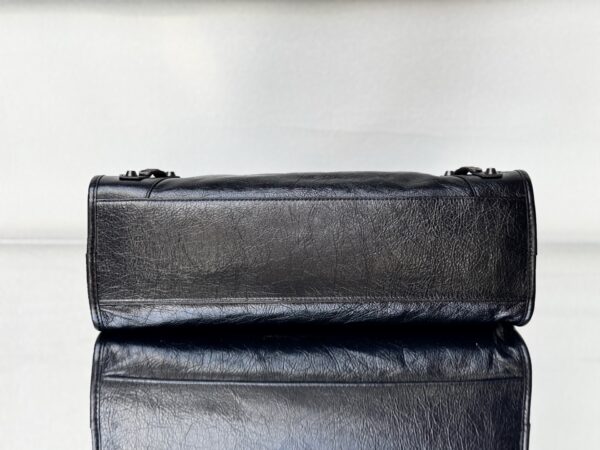 Jam5307 Balenciaga 120$ - Image 4