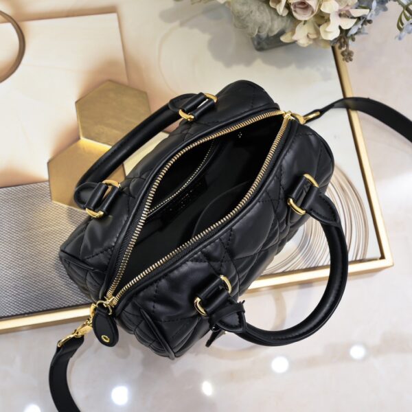 Jam4172 DIOR 64.99$ - Image 4