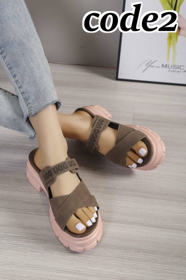 Jam4901 UGG 230 32$ - Image 4