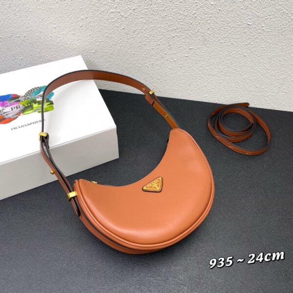 Jam5362 PRADA 69.99$ - Image 4