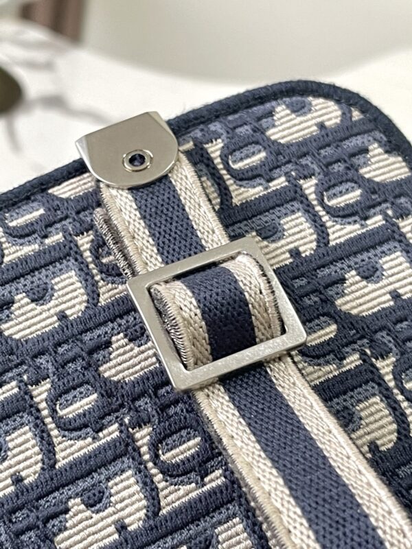 Jam5518 DIOR 78$ - Image 4