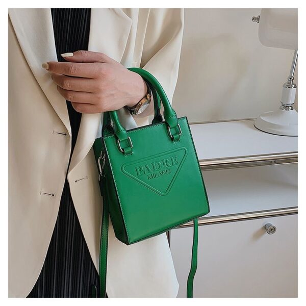 Jam2287 PRADA 27.99$ 200 1688BB - Image 4