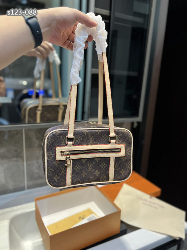 Jam1084 LV BOX+ 430 55$ GBB - Image 4