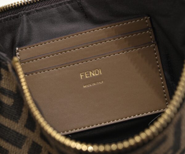 Jam5469  BOX FENDI  56.99$ - Image 4