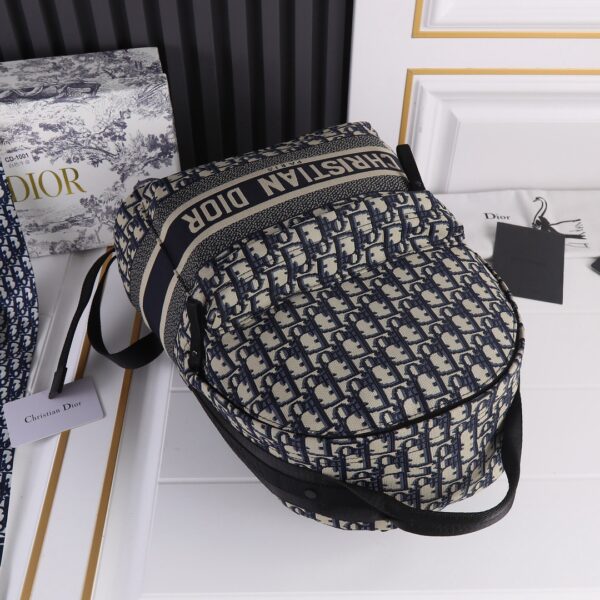 Jam5324  Dior 68$ - Image 4
