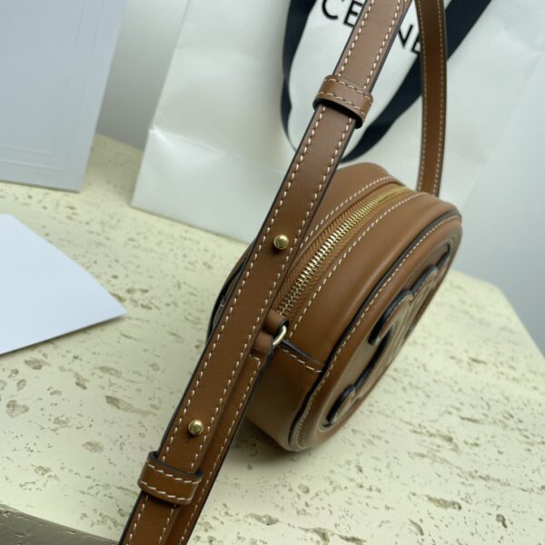 Jam5363 CELINE 78$ - Image 4