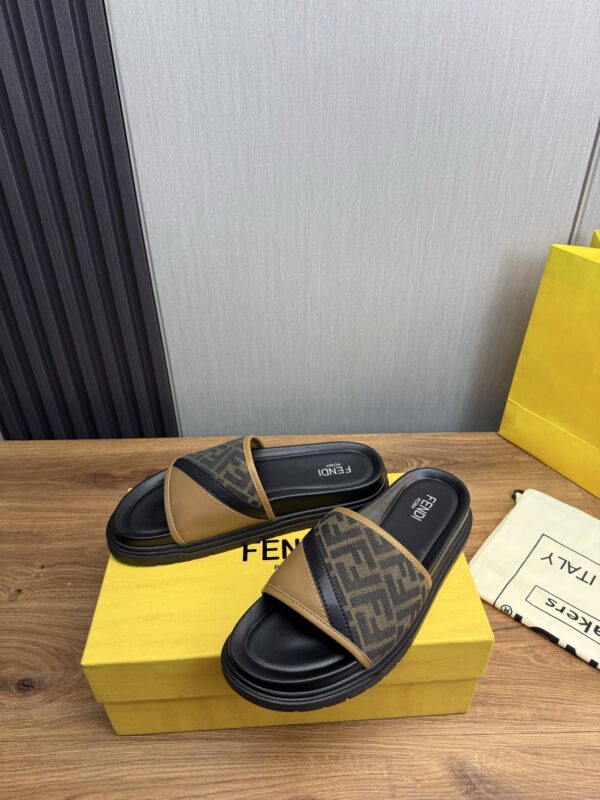 Jam5349  FENDI 59.99$ - Image 4