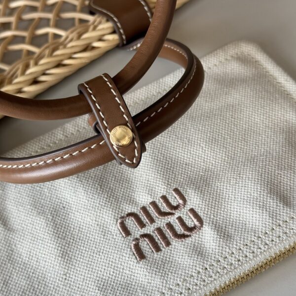 Jam5269  MIUMIU 89$ - Image 4