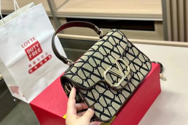 Jam1022 Valentino 75$ 540  GBB - Image 4