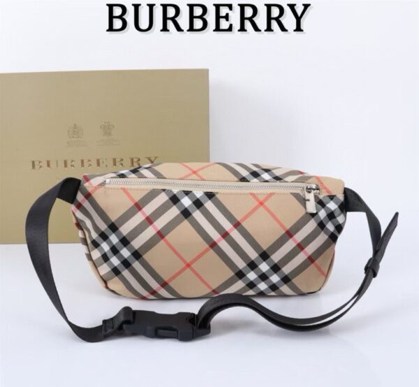 Jam5262 BURBERRY 85$ - Image 4