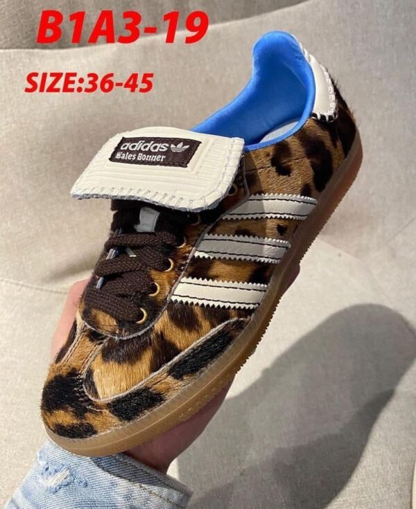 Jam2861 ADIDAS 44.5$ 320 - Image 4