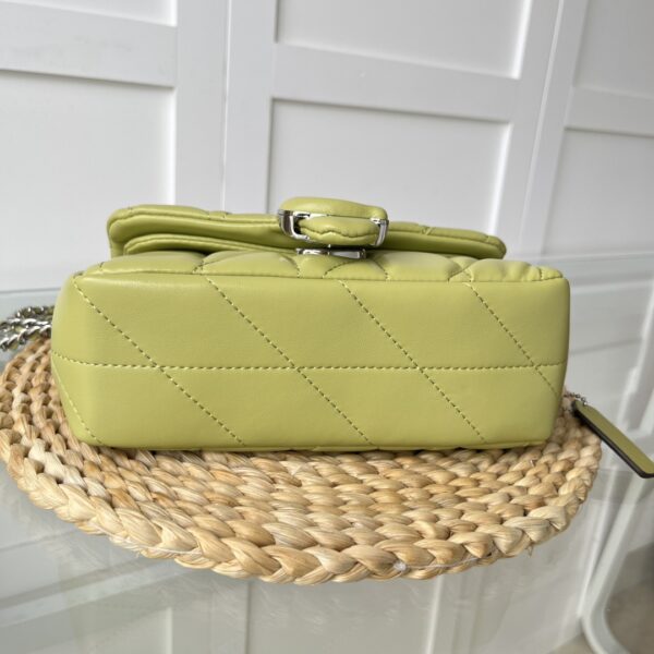 Jam5361 Coach 75$ - Image 4