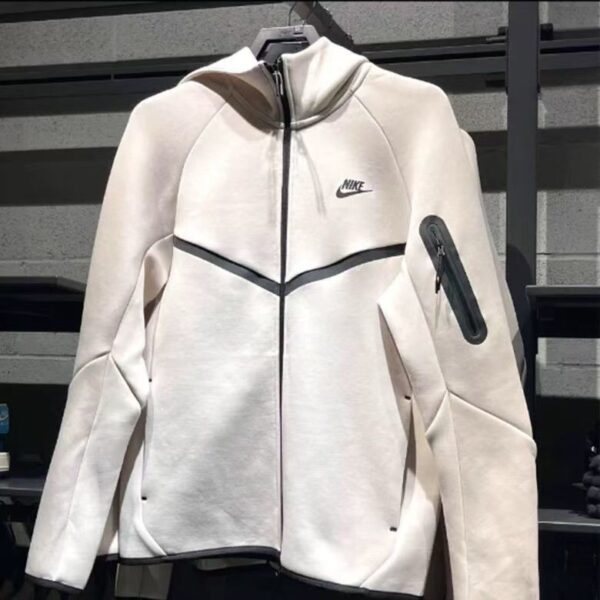 Z5862-49.99$ Nike, sizes S-XXL - Image 3
