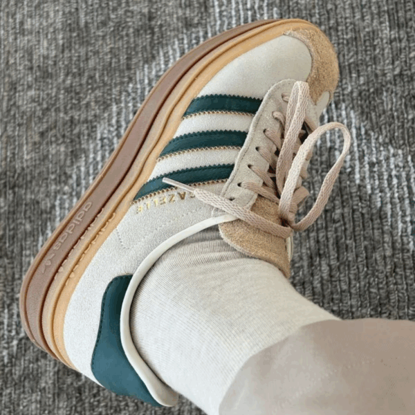 Z5857-55.99$ Adidas - Size 36-40 - Image 8