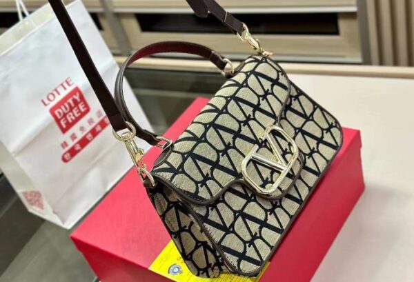 Jam1022 Valentino 75$ 540  GBB - Image 5