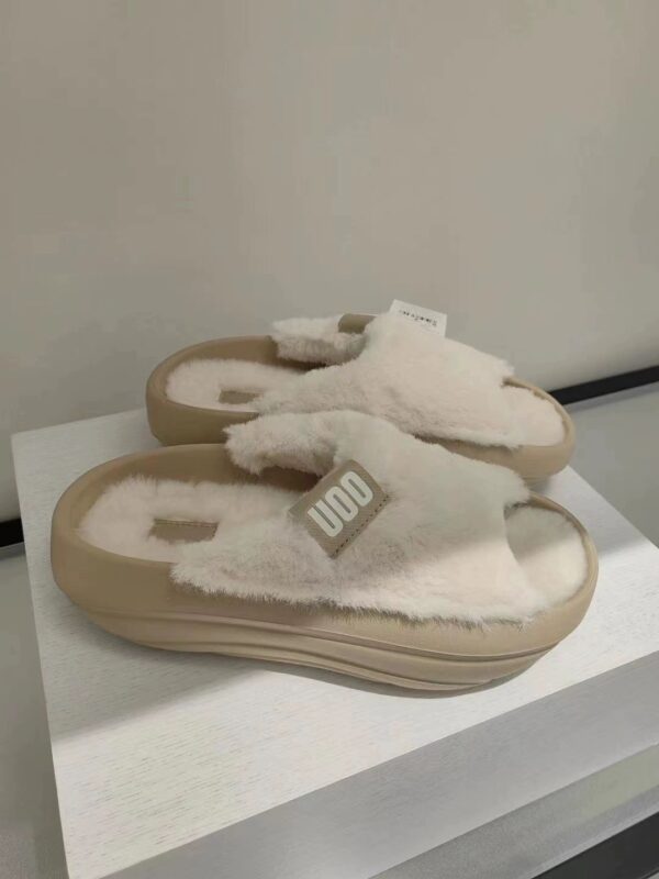 UGG TOP 2023 5A 40$ 290 XHX - Image 5