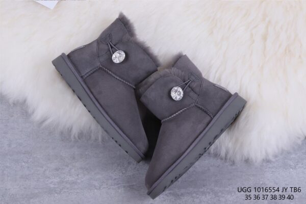 Jes788 UGG WOOL 4A+ 275 38$ UGG - Image 5