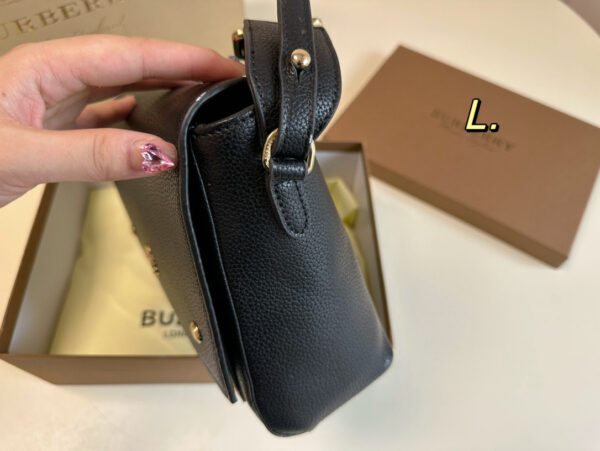 Jam2428 Burberry 5A+ 56.8$ GBB - Image 4