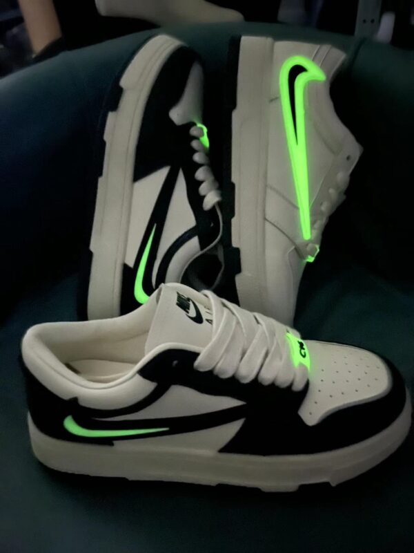Jam4889 NIKE 4a+ 240 33$ PDDXZ - Image 5