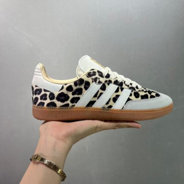Z5830-55.99$ Adidas - Size 36-45 - Image 10
