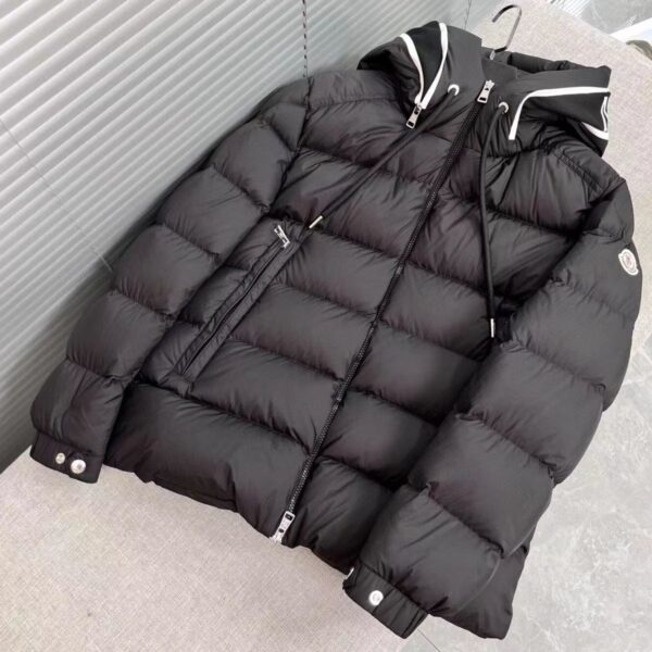 Z4737 Moncler 59.99$ - Image 5