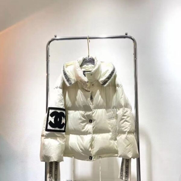 Z4721-58.$$Chanel women's down jacket - Image 8