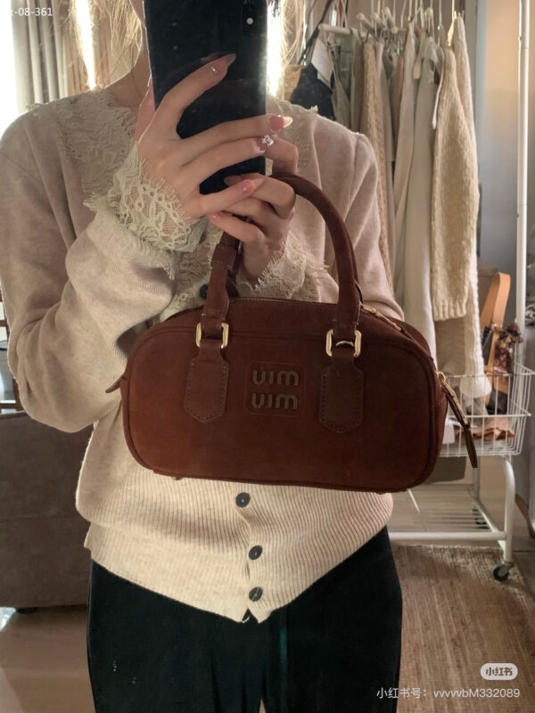 TL2640 MIUMIU 62$ B0X - Image 6
