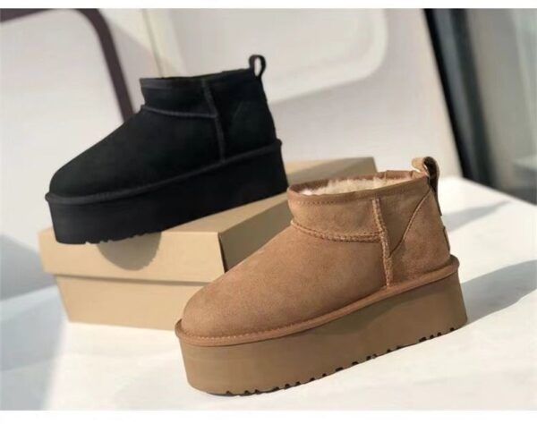 Z4149-49.99$-UGG with box - Image 4