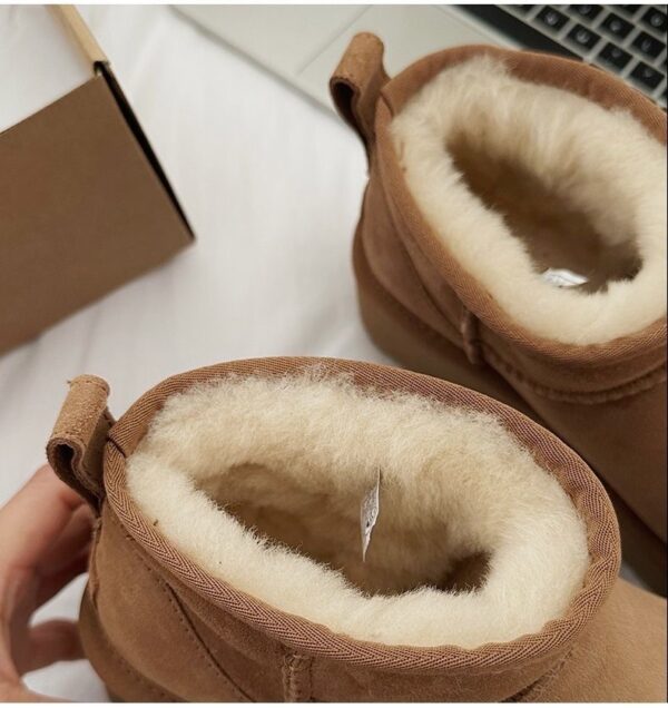 Z4149-49.99$-UGG with box - Image 5