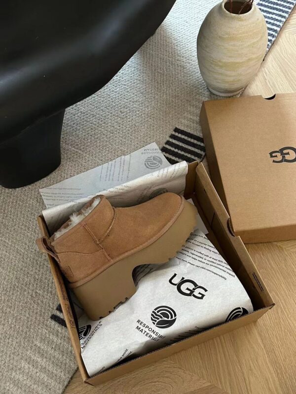 Z5804-58.99$ UGG Women's Shoes - Size-35-40 - Image 11