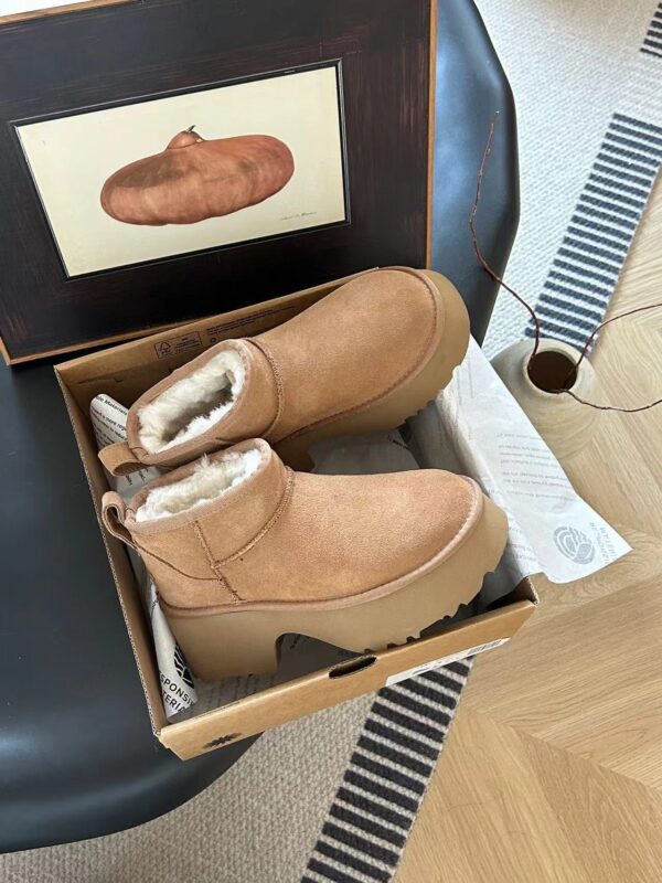 Z5804-58.99$ UGG Women's Shoes - Size-35-40 - Image 9