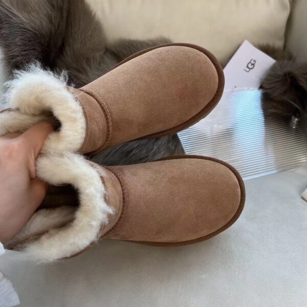 Z4892 UGG 58.99$ - Image 8