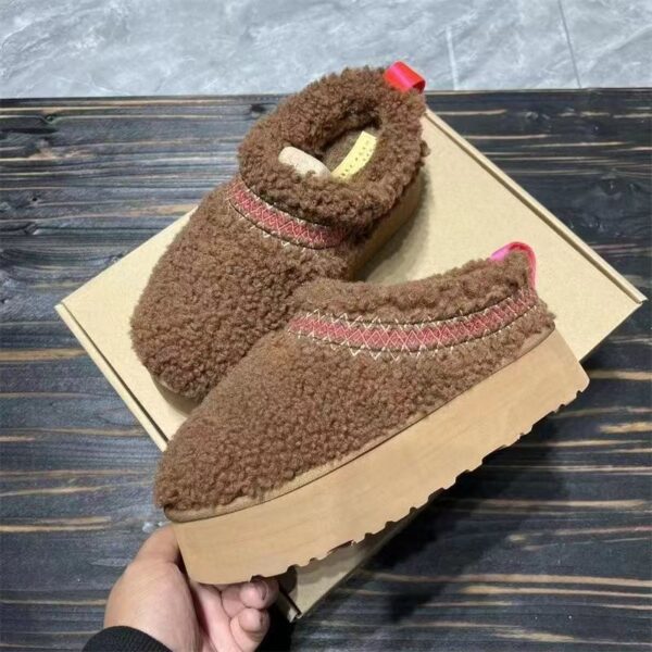 Z5028 UGG 52$ - Image 4