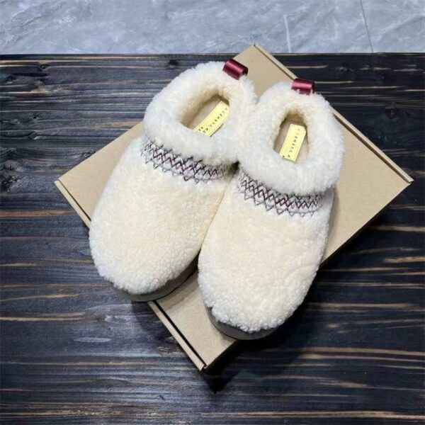 Z5028 UGG 52$ - Image 6