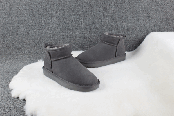 Z4404-45.99$-UGG-Size 34-44 - Image 7