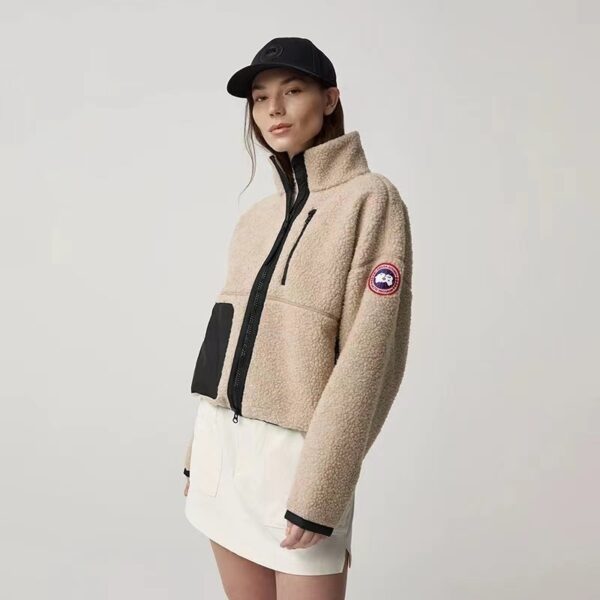 Z5801-59.99$ Canada Goose Sizes S-L - Image 5