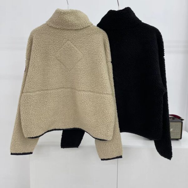Z5801-59.99$ Canada Goose Sizes S-L - Image 8