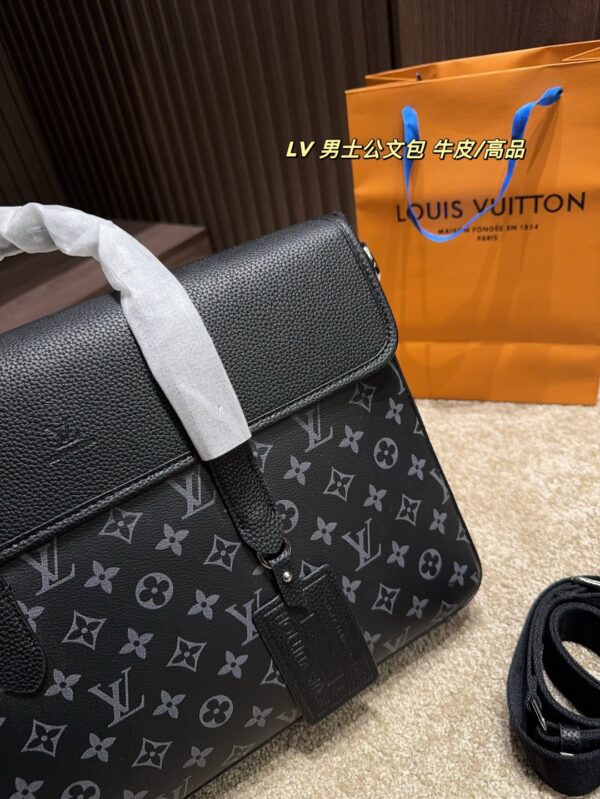 Jam5235 LV Bag 110$ - Image 6