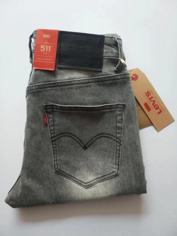 Jes4857 Levis 32$ - Image 6