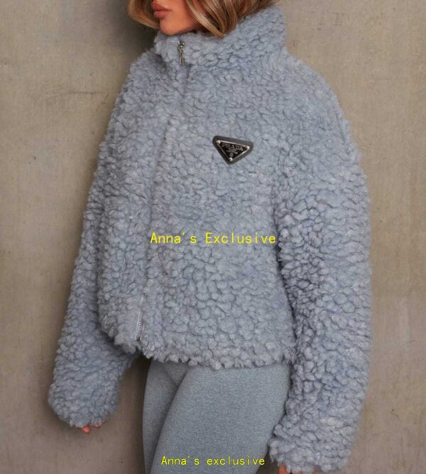 Jam3905 PRADA 335 45$ GYYF - Image 6